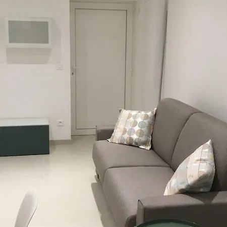 2 Pieces Climatise A Cote De La Rue Palmaro *